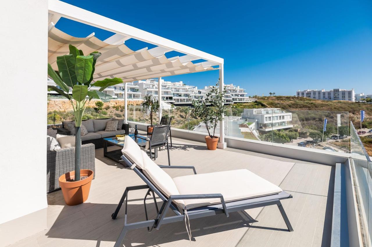 Unique 3-Bdrm Townhouse, Stunning View, Pool & Bbq Apartment Estepona Luaran gambar