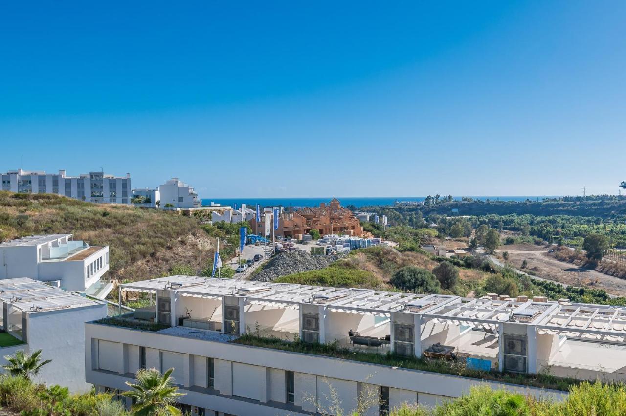 Unique 3-Bdrm Townhouse, Stunning View, Pool & Bbq Apartment Estepona Luaran gambar