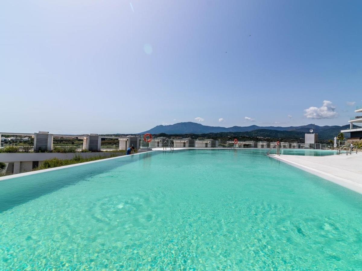 Unique 3-Bdrm Townhouse, Stunning View, Pool & Bbq Apartment Estepona Luaran gambar