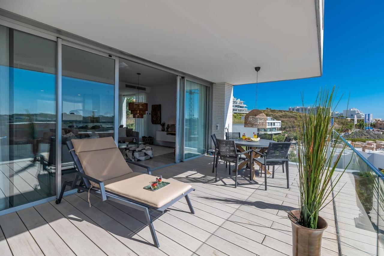Unique 3-Bdrm Townhouse, Stunning View, Pool & Bbq Apartment Estepona Luaran gambar