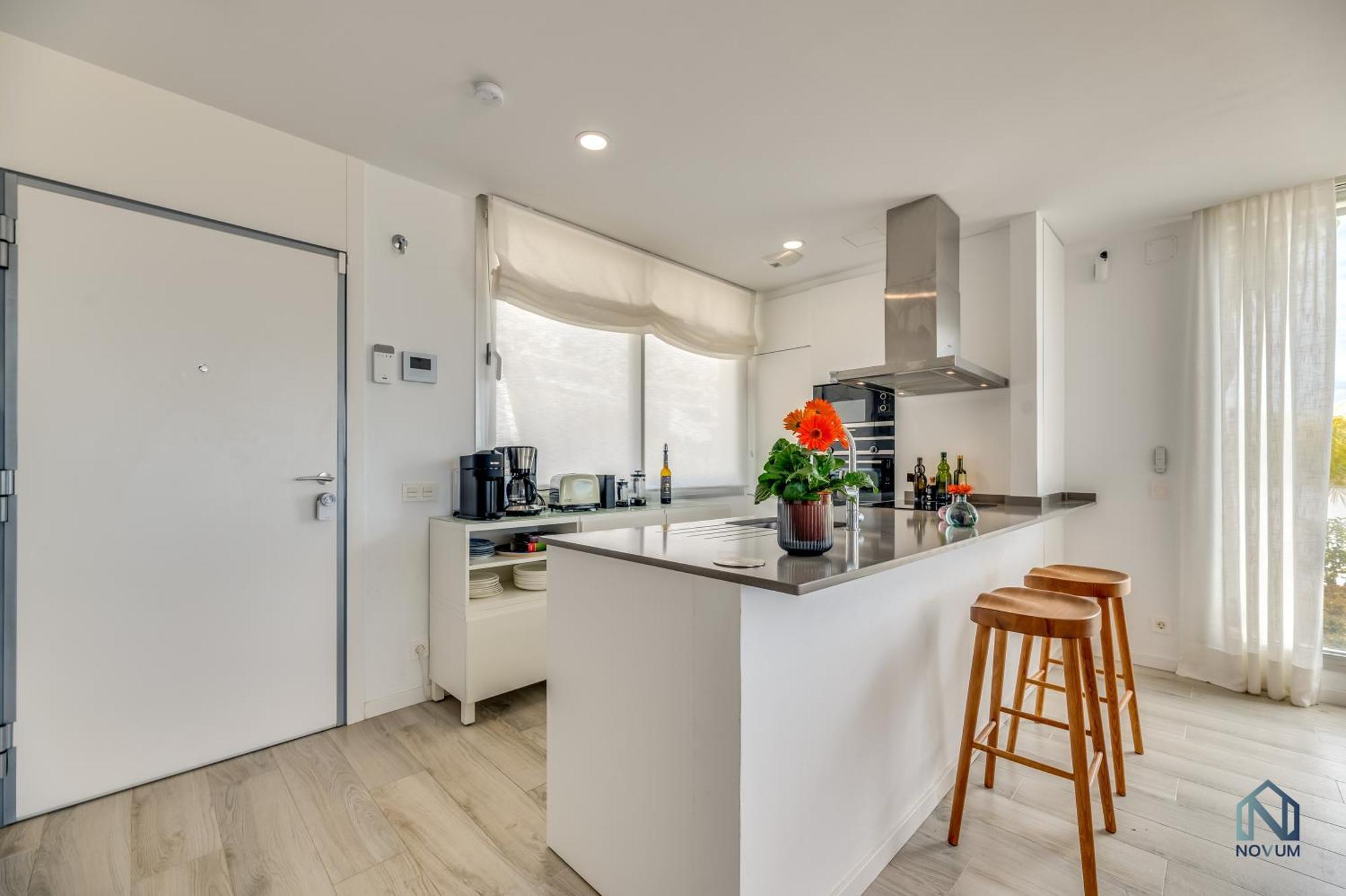 Unique 3-Bdrm Townhouse, Stunning View, Pool & Bbq Apartment Estepona Luaran gambar