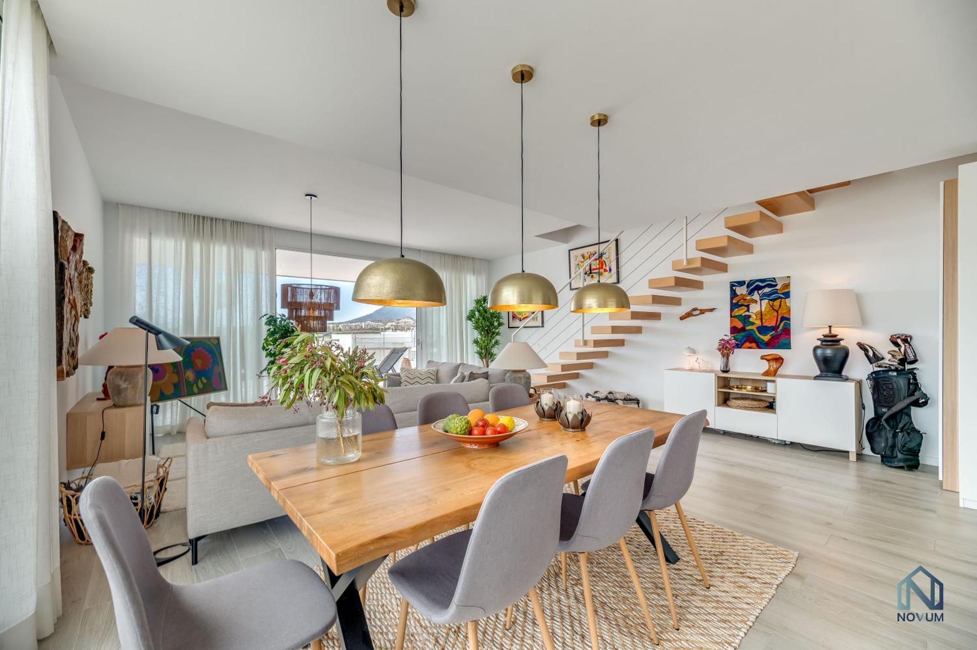 Unique 3-Bdrm Townhouse, Stunning View, Pool & Bbq Apartment Estepona Luaran gambar