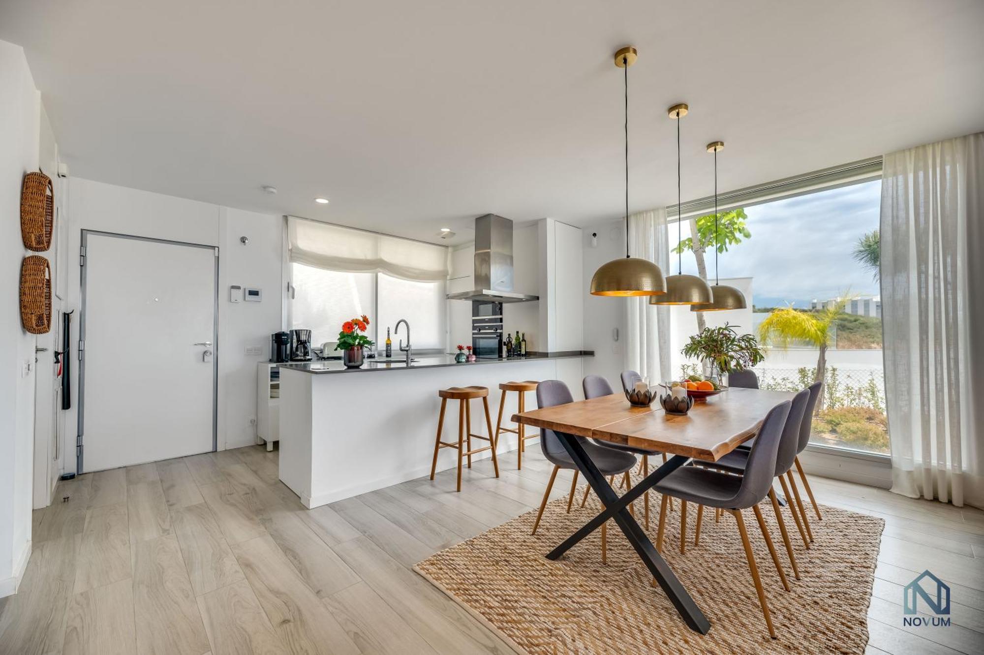Unique 3-Bdrm Townhouse, Stunning View, Pool & Bbq Apartment Estepona Luaran gambar