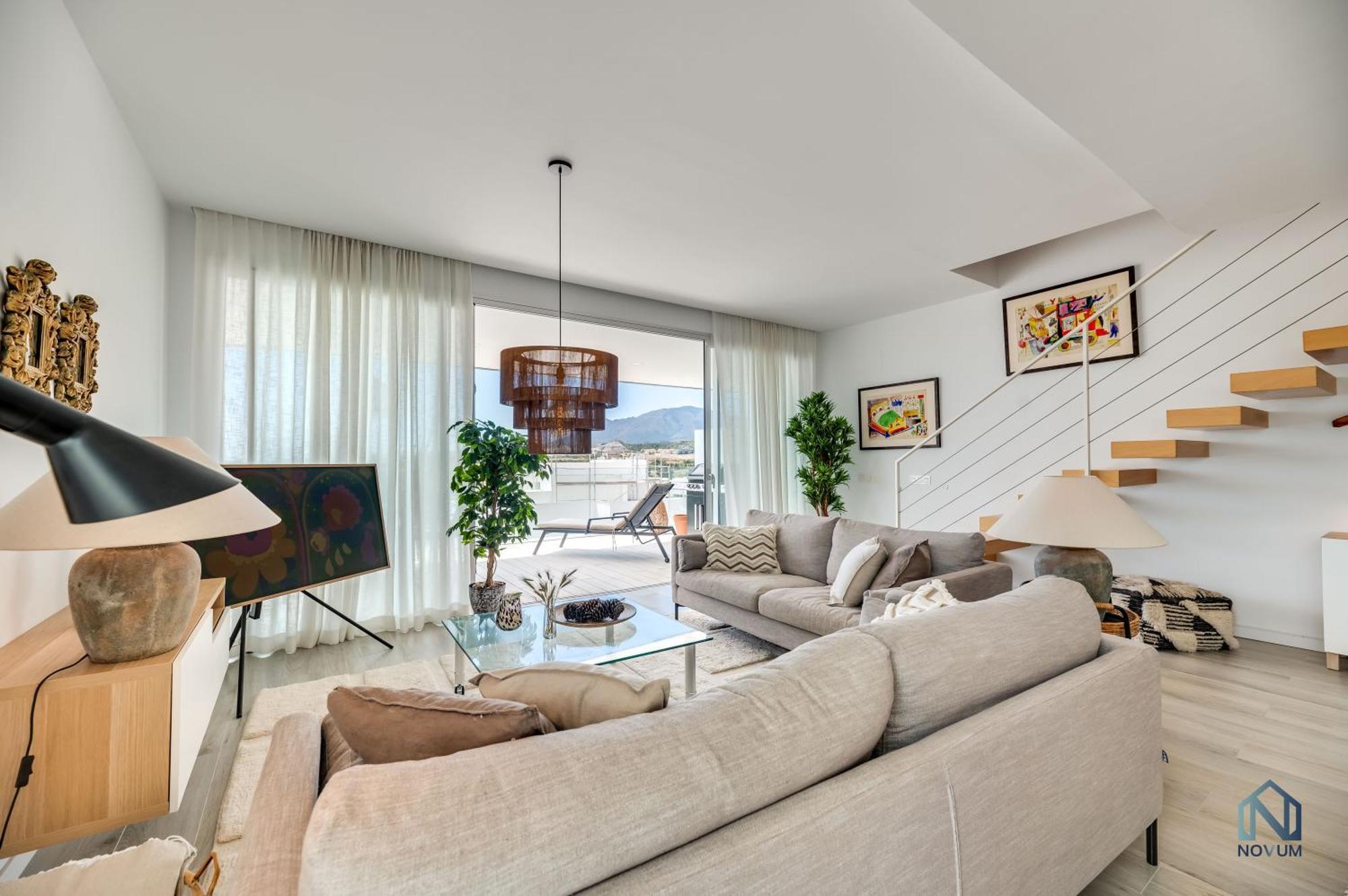 Unique 3-Bdrm Townhouse, Stunning View, Pool & Bbq Apartment Estepona Luaran gambar